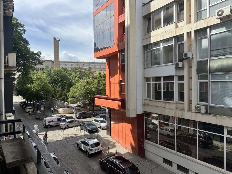 Na sprzedaż  3 sypialnie Sofia , Centar , 140 mkw | 23600449 - obraz [7]