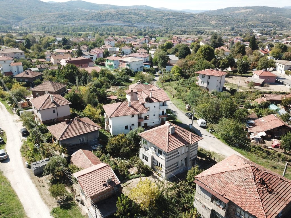 Продава КЪЩА, гр. Благоевград, Струмско, снимка 2 - Къщи - 49553004