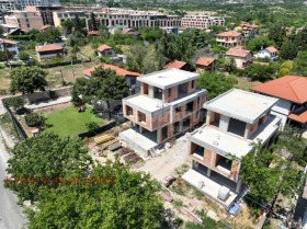 Hus m-t Dolna Traka, Varna