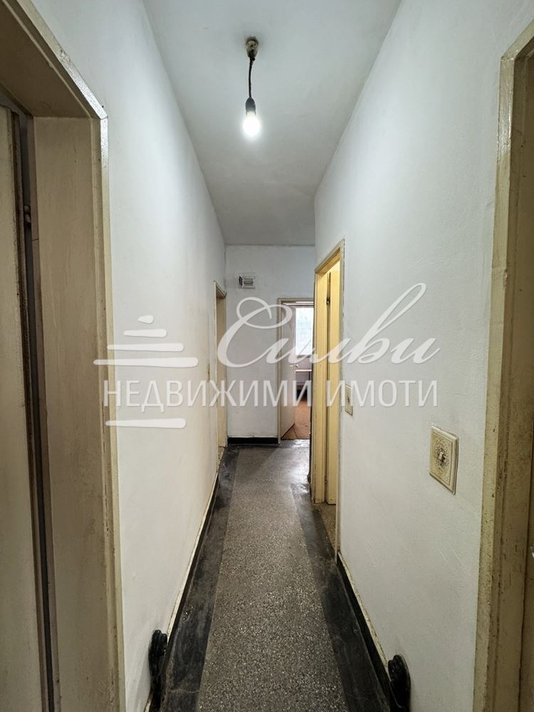 Продава 3-СТАЕН, гр. Шумен, 5-ти полк, снимка 9 - Апартаменти - 53911214