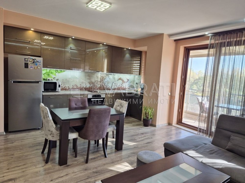 Продава  3-стаен град Пловдив , Кършияка , 102 кв.м | 27181818 - изображение [2]