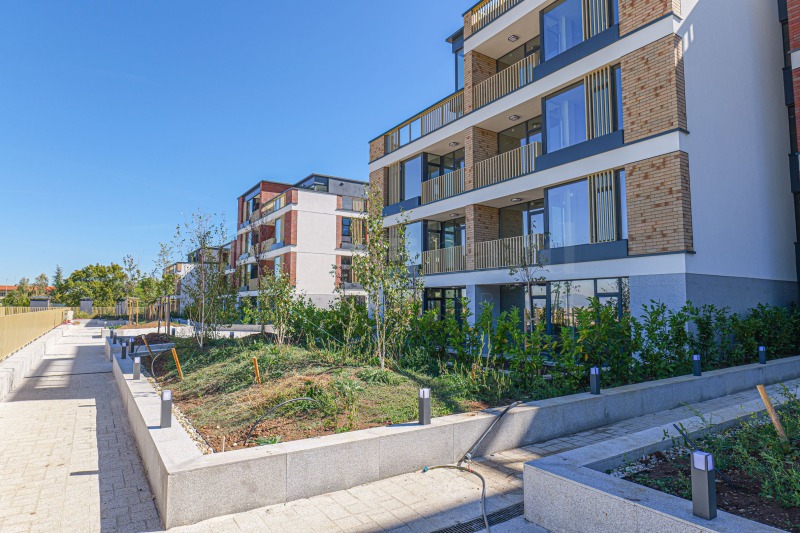 Till salu  Etagevåning Sofia , Bojana , 243 kvm | 99325433 - bild [9]
