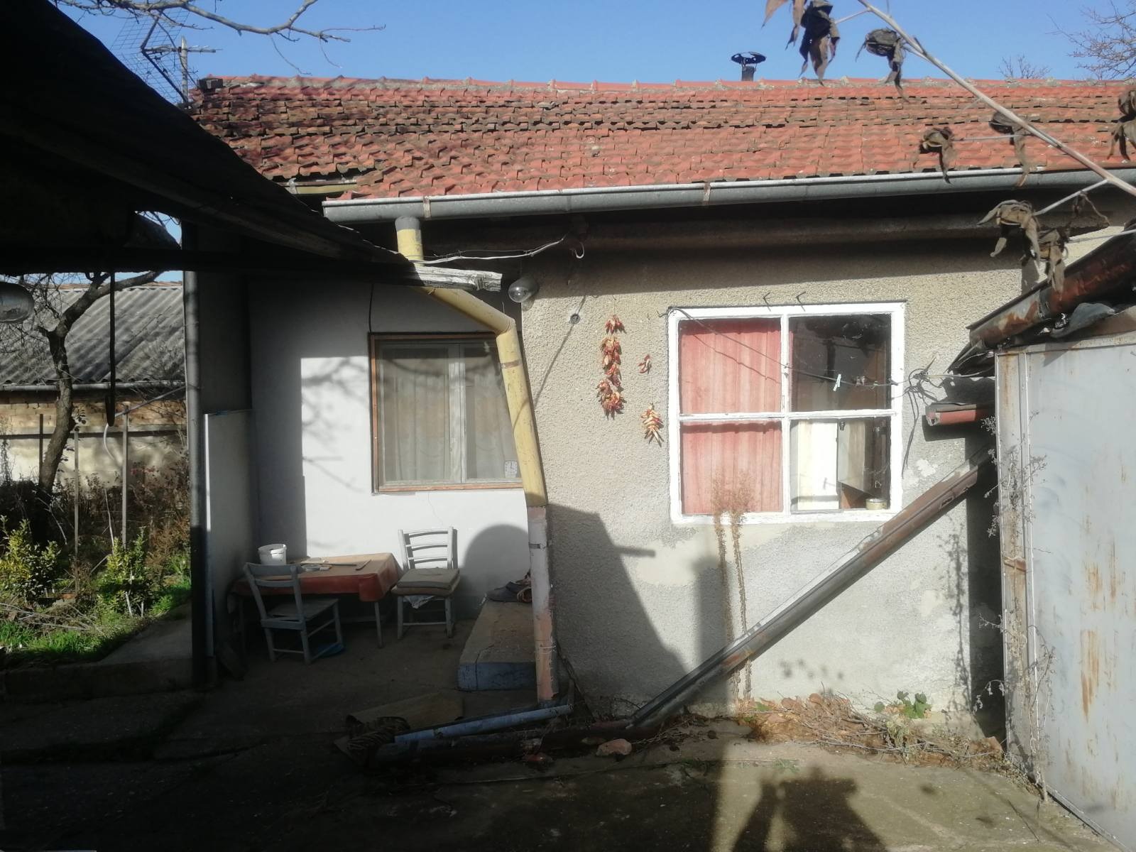 Продава КЪЩА, гр. Русе, Средна кула, снимка 2 - Къщи - 49996841