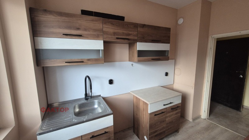 Продава 3-СТАЕН, гр. Пловдив, Въстанически, снимка 5 - Апартаменти - 49287873