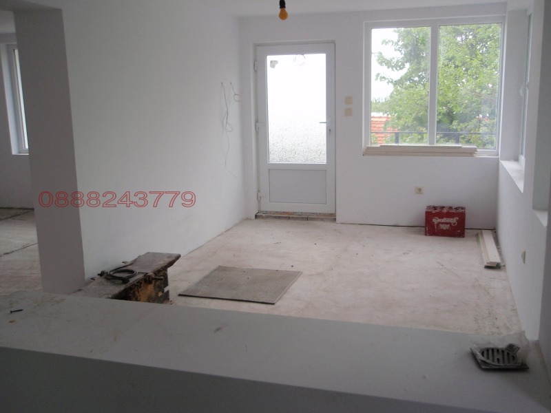 Продава КЪЩА, с. Бенковски, област Варна, снимка 4 - Къщи - 52780201