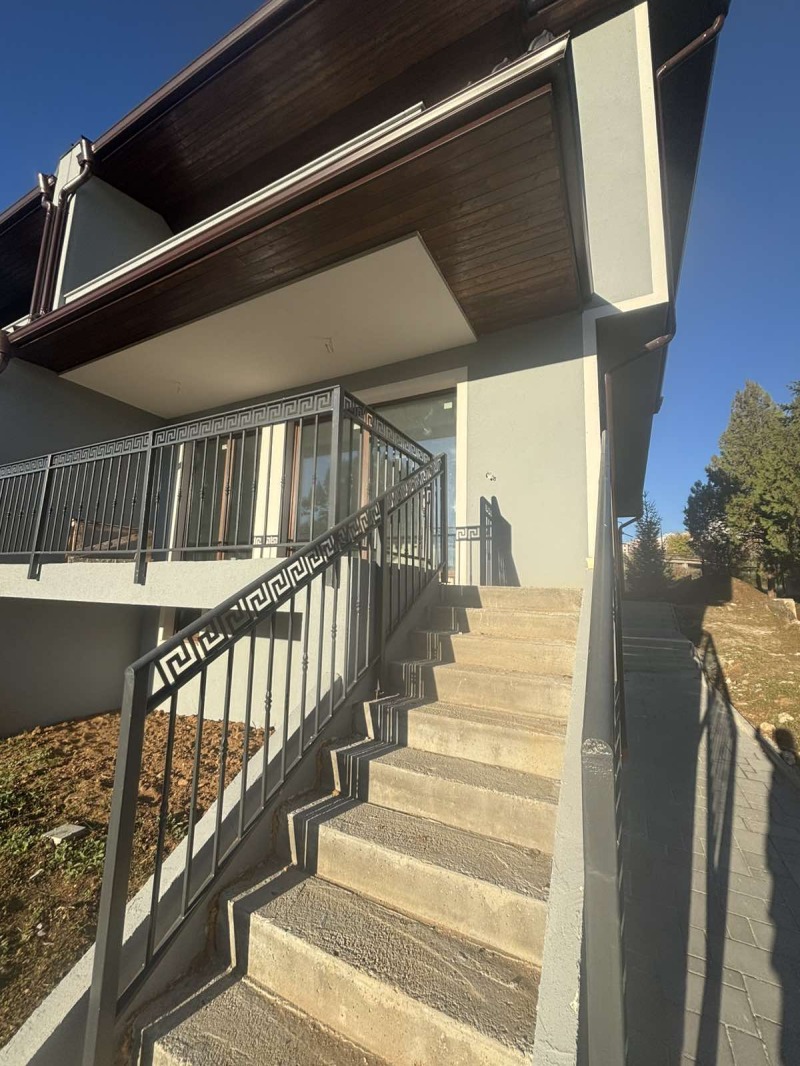 Продава КЪЩА, гр. Благоевград, Струмско, снимка 2 - Къщи - 52493889