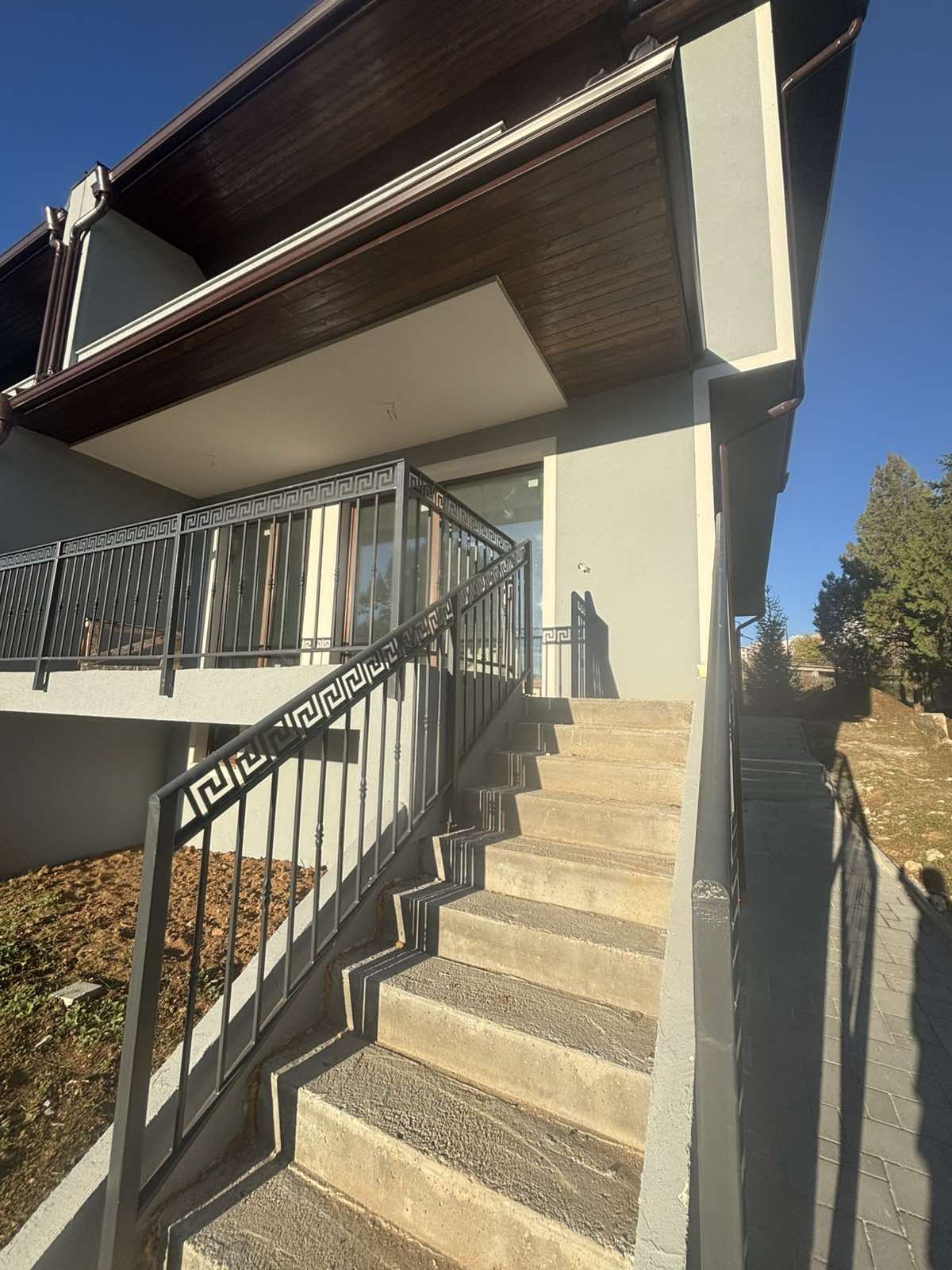 Продава КЪЩА, гр. Благоевград, Струмско, снимка 2 - Къщи - 53862129