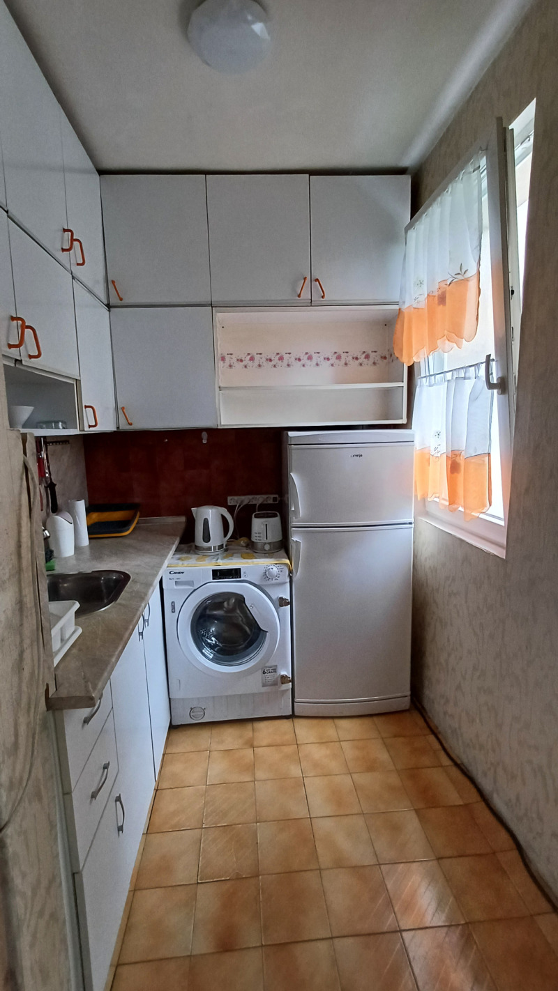 Na sprzedaż  1 sypialnia Plewen , 9-ti kwartal , 66 mkw | 79523845 - obraz [7]