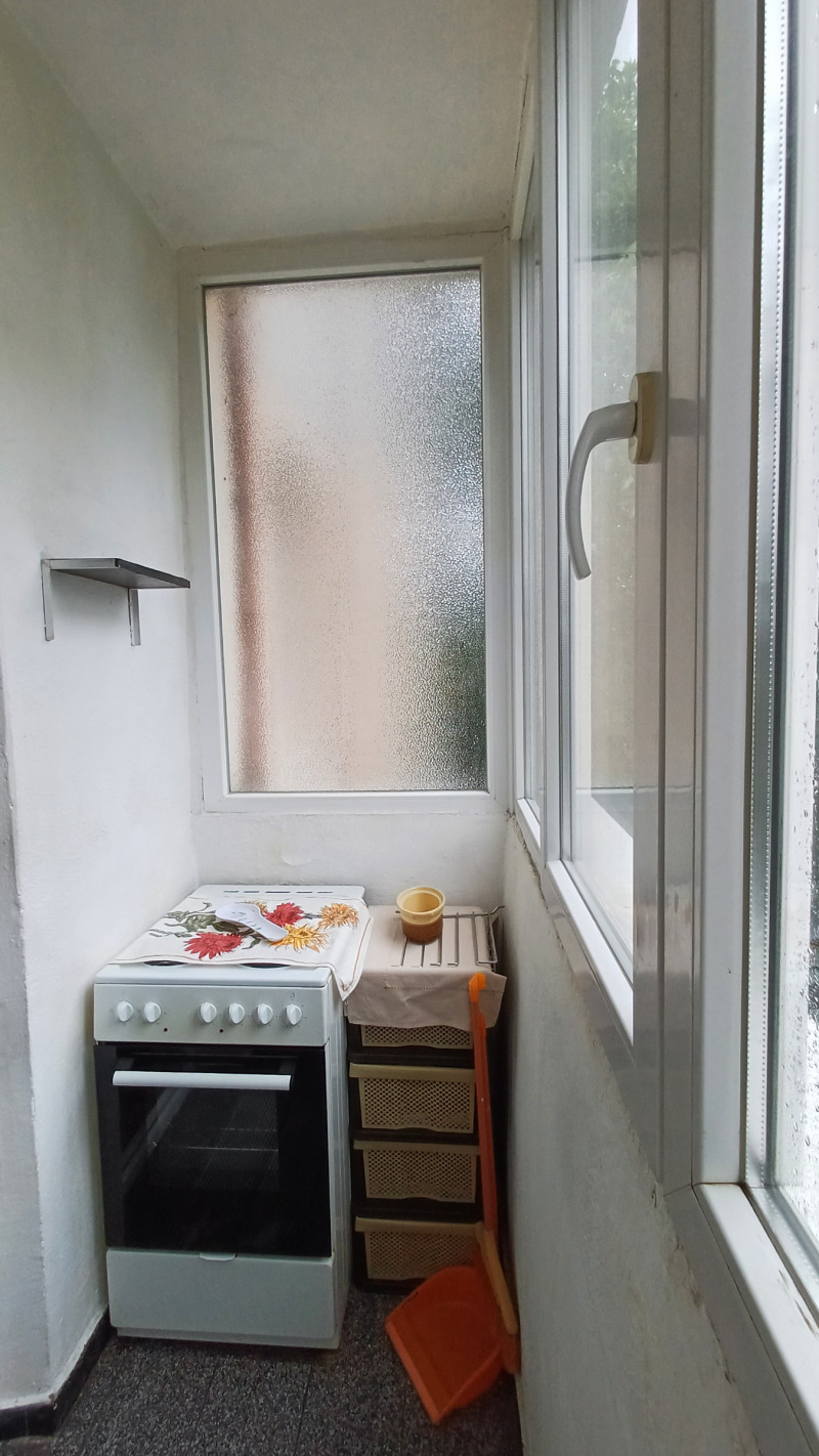 Na sprzedaż  1 sypialnia Plewen , 9-ti kwartal , 66 mkw | 79523845 - obraz [8]