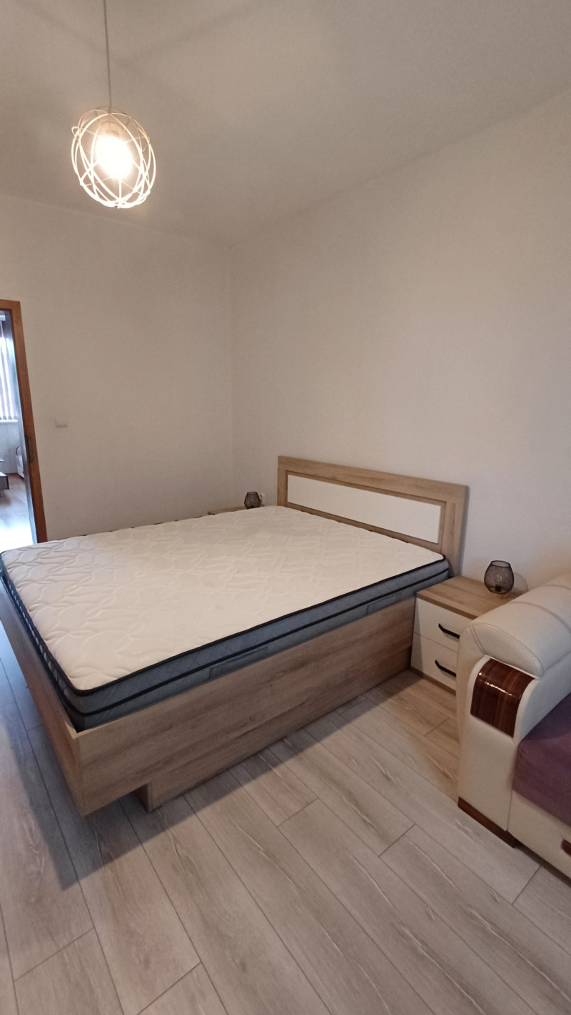 Na sprzedaż  1 sypialnia Plewen , 9-ti kwartal , 66 mkw | 79523845 - obraz [17]