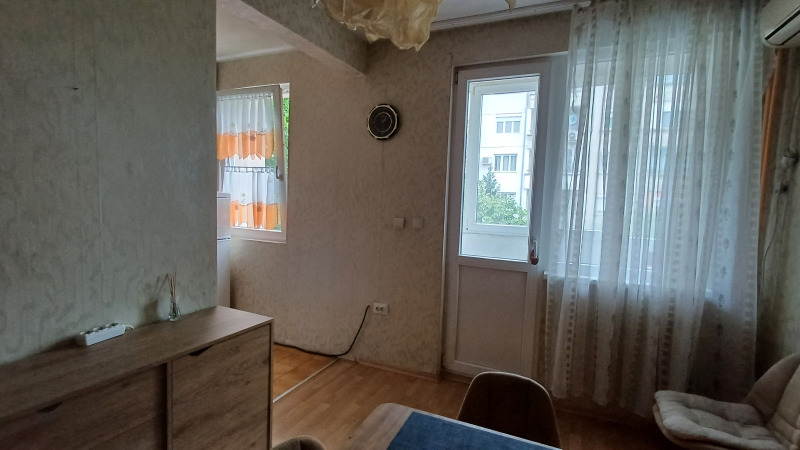 Na sprzedaż  1 sypialnia Plewen , 9-ti kwartal , 66 mkw | 79523845 - obraz [13]