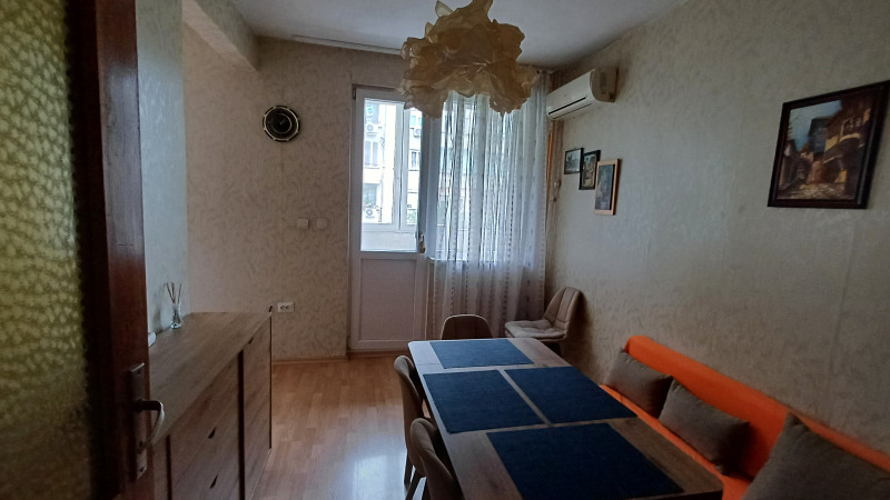 Na sprzedaż  1 sypialnia Plewen , 9-ti kwartal , 66 mkw | 79523845 - obraz [10]