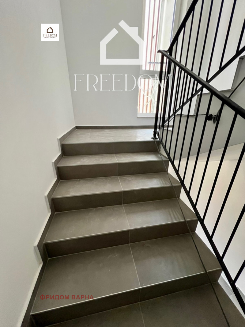 Продава  3-стаен град Варна , Левски 2 , 95 кв.м | 86089907 - изображение [8]