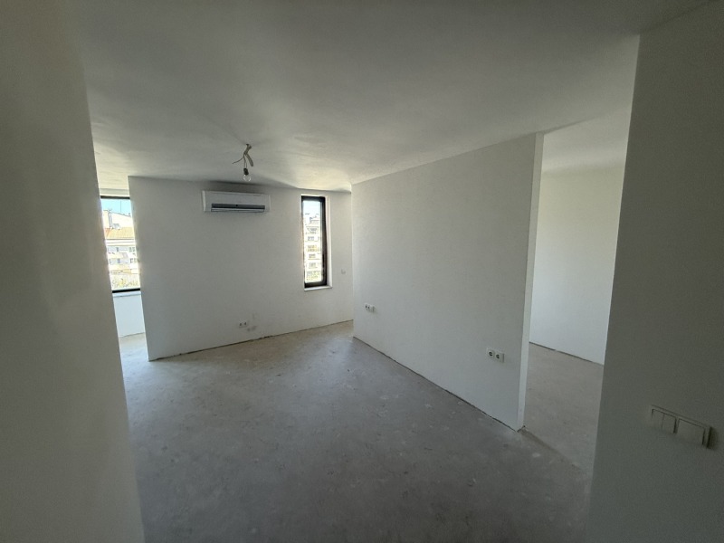 Zu verkaufen  3 Schlafzimmer Sofia , Studentski grad , 242 qm | 94351698 - Bild [7]