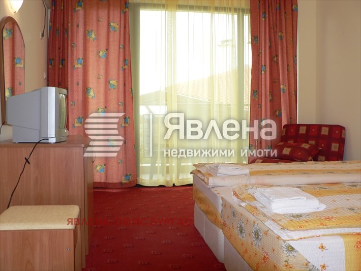 Продава ХОТЕЛ, с. Варвара, област Бургас, снимка 6 - Хотели - 52632968