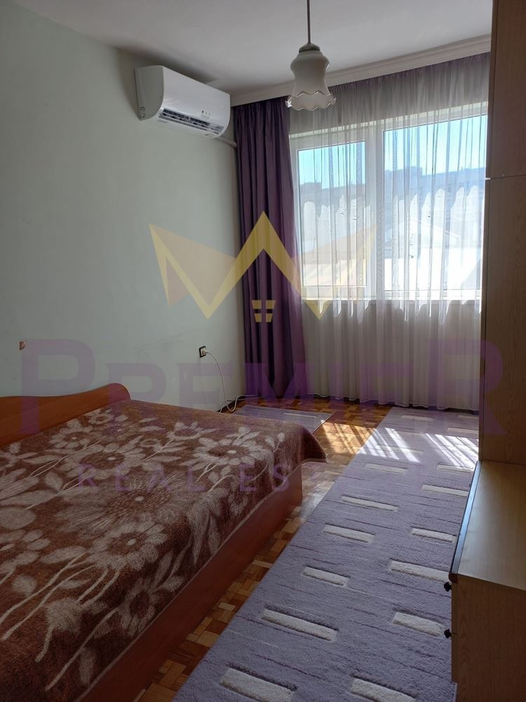 Продава 3-СТАЕН, гр. Пловдив, Център