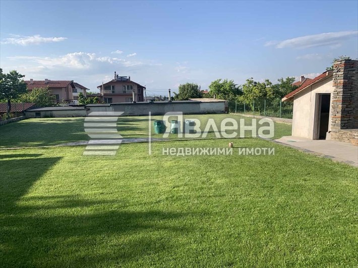 Продава  Къща област Пловдив , с. Марково , 480 кв.м | 80605831