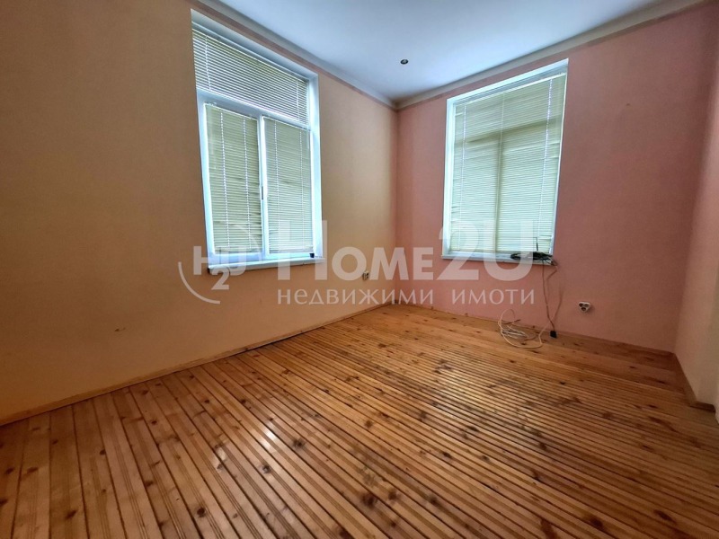 Продава КЪЩА, гр. Нови пазар, област Шумен, снимка 5 - Къщи - 51273326