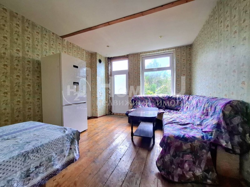 Продава КЪЩА, гр. Нови пазар, област Шумен, снимка 4 - Къщи - 51273326