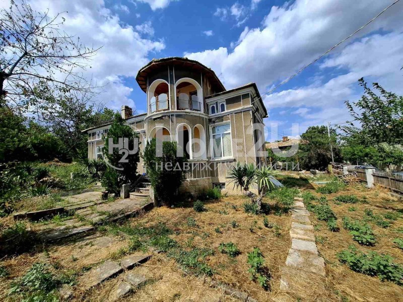 Продава КЪЩА, гр. Нови пазар, област Шумен