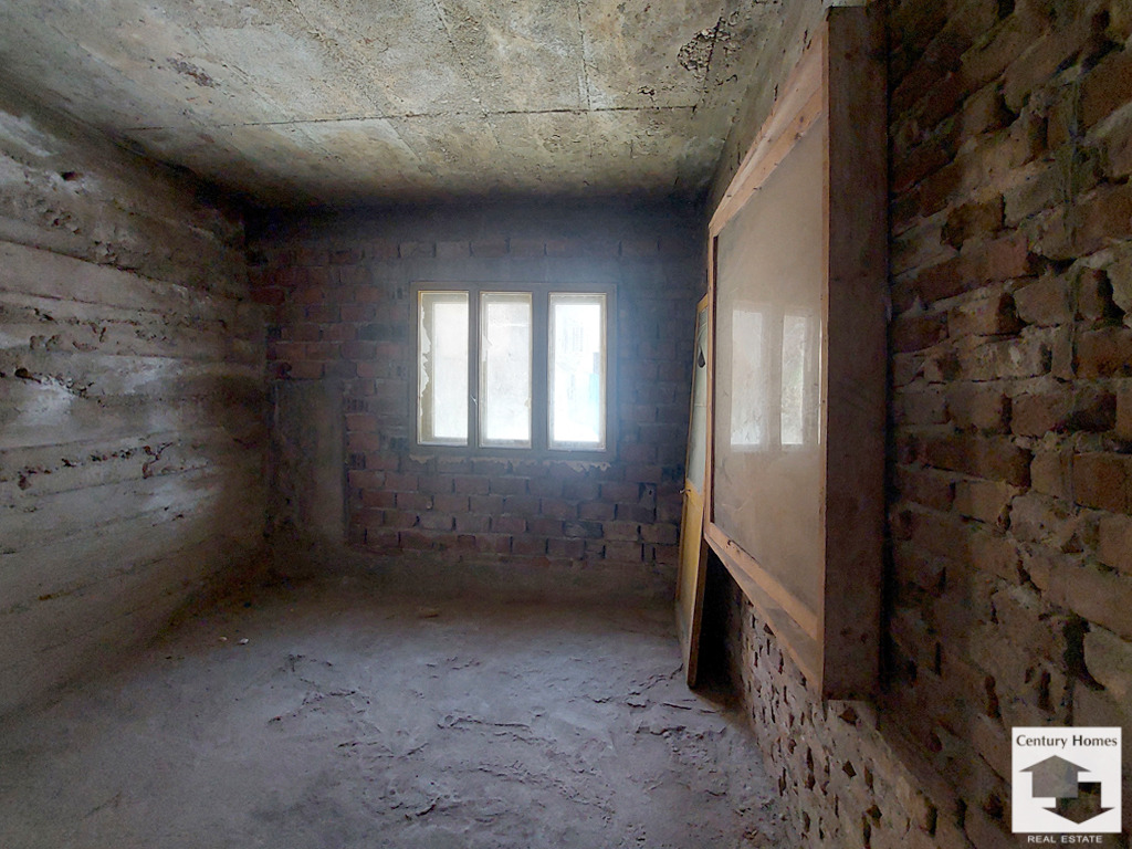 Продава ЕТАЖ ОТ КЪЩА, гр. Велико Търново, Акация, снимка 3 - Етаж от къща - 53619915