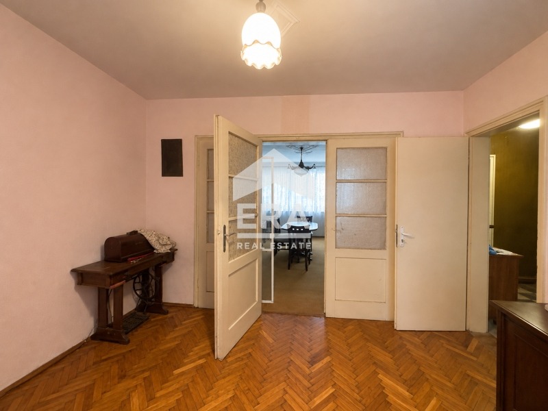 Продава 3-СТАЕН, гр. Варна, Гръцка махала, снимка 6 - Апартаменти - 54966340