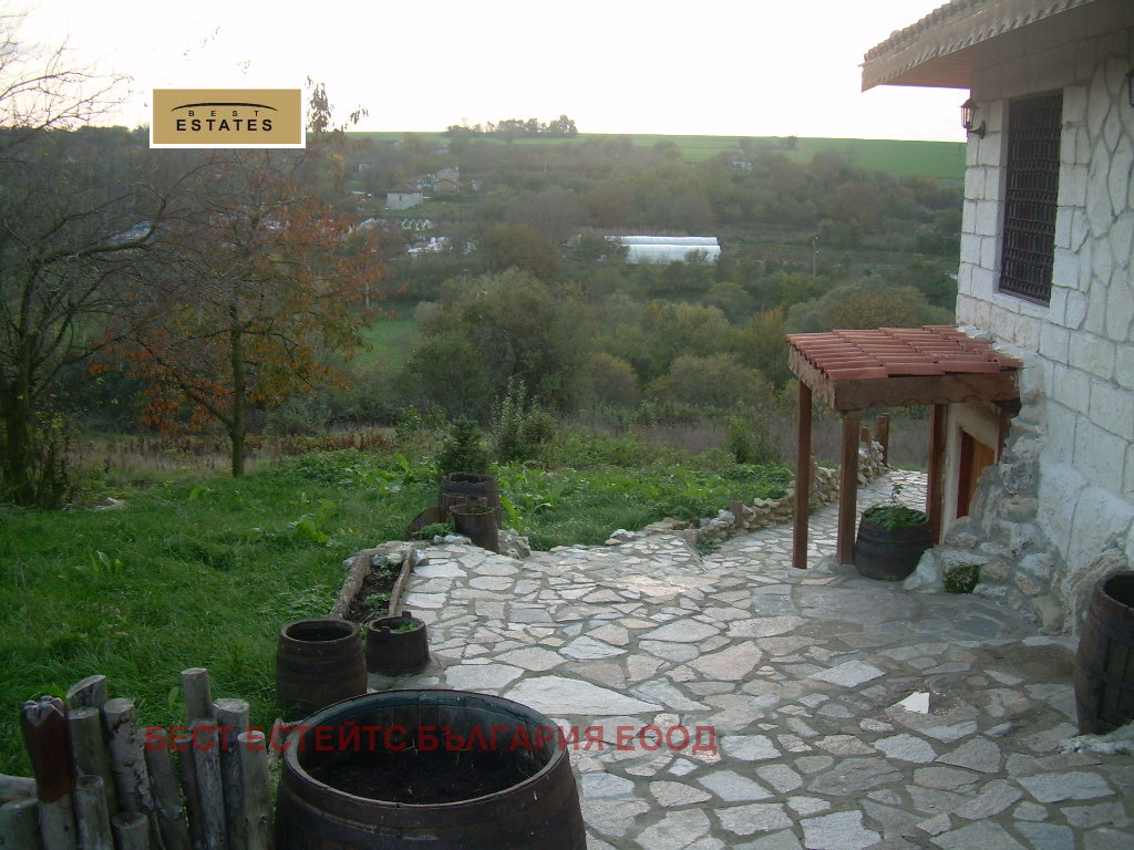 Продава КЪЩА, с. Водица, област Варна, снимка 2 - Къщи - 40427893