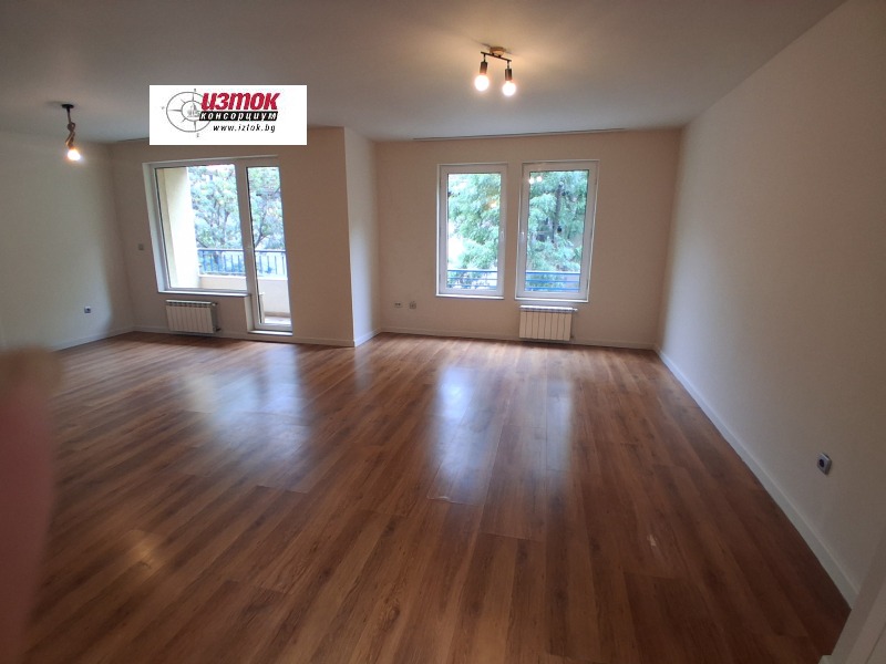 À venda  2 quartos Sofia , Poduiane , 124 m² | 28086957 - imagem [2]