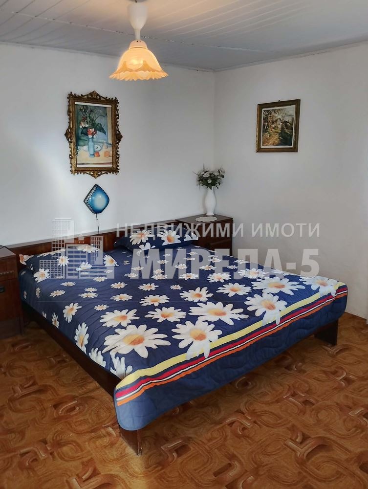 Продава ВИЛА, гр. Русе, Дружба 3, снимка 2 - Вили - 53784115