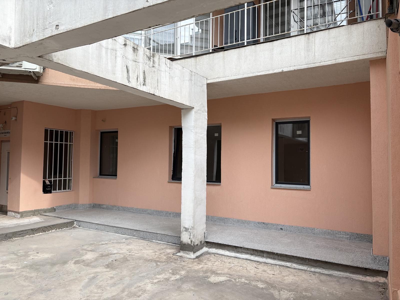 Продава 1-СТАЕН, гр. София, Карпузица, снимка 2 - Апартаменти - 53979209