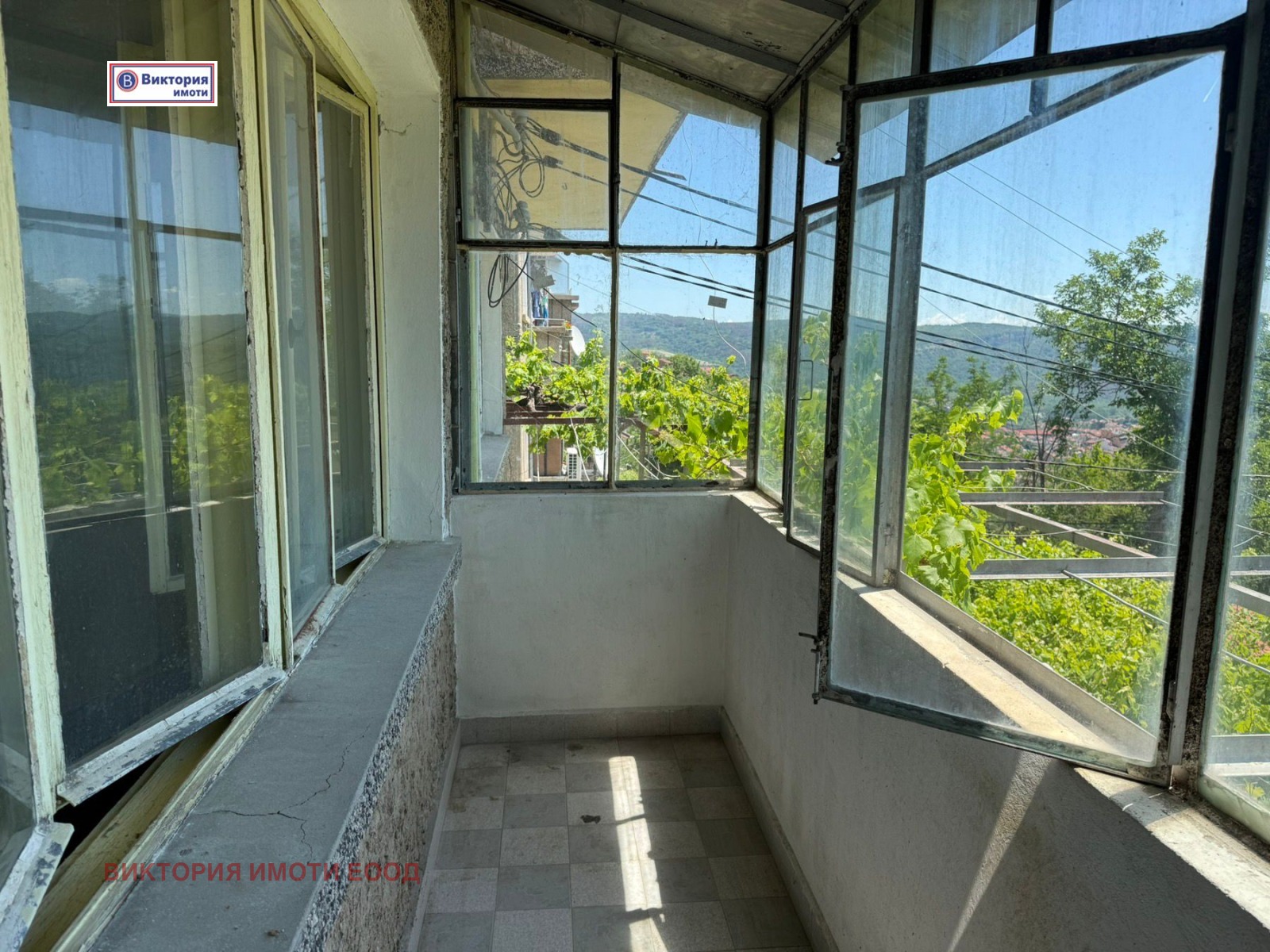 Продава 2-СТАЕН, гр. Велико Търново, Варуша, снимка 2 - Апартаменти - 50530614