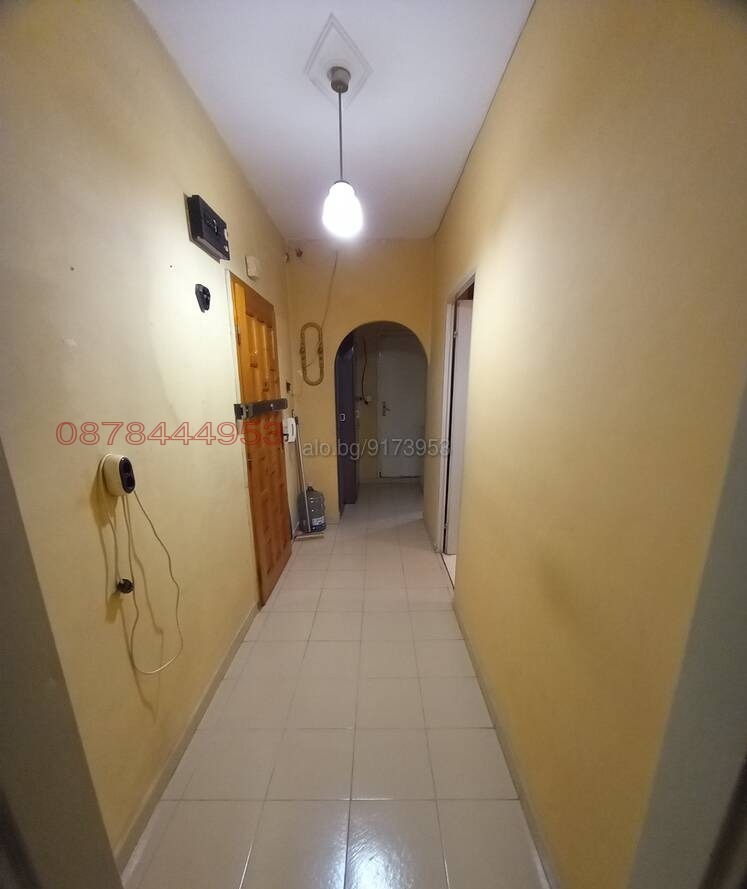 Продава 4-СТАЕН, гр. Шумен, Военно училище, снимка 2 - Апартаменти - 52778867