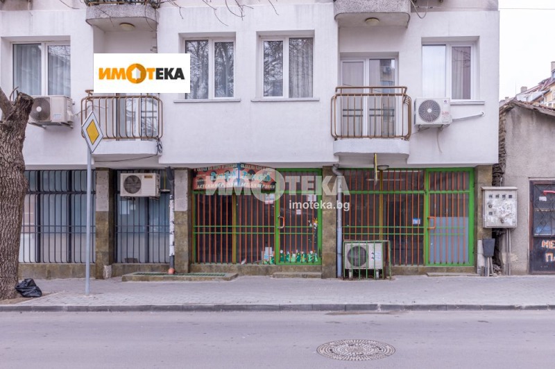 Продава  Офис град Варна , Зимно кино Тракия , 70 кв.м | 14904089