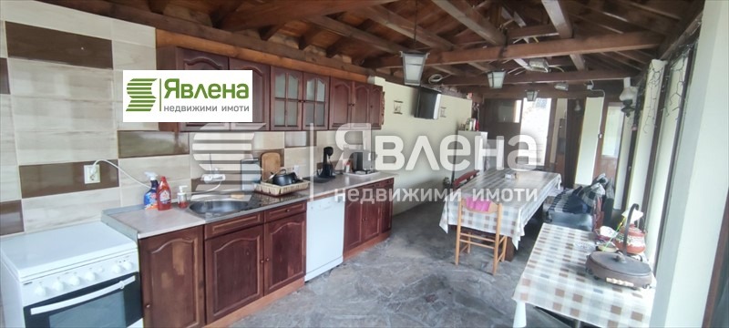 Продава КЪЩА, с. Голям извор, област Ловеч, снимка 3 - Къщи - 52632706