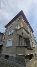 Продава ЕТАЖ ОТ КЪЩА, гр. Пазарджик, Център, снимка 1