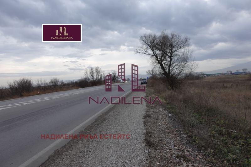 Продава ПАРЦЕЛ в град София, Враждебна - 20627 кв.м / 2 060 000 € » 4 029 009.80 лв., НАДИЛЕНА РИЪЛ ЕСТЕЙТС