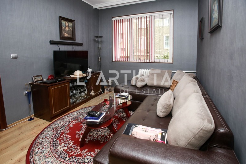 For Sale  2 bedroom Sofia , Tsentar , 82 sq.m | 12152695