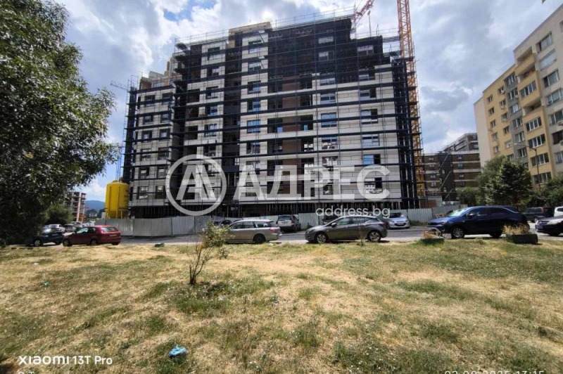 In vendita  2 camere da letto Sofia , Mladost 4 , 144 mq | 51708895