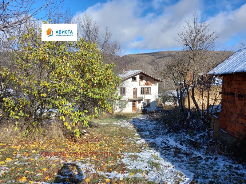 Продава КЪЩА, гр. Годеч, област София област