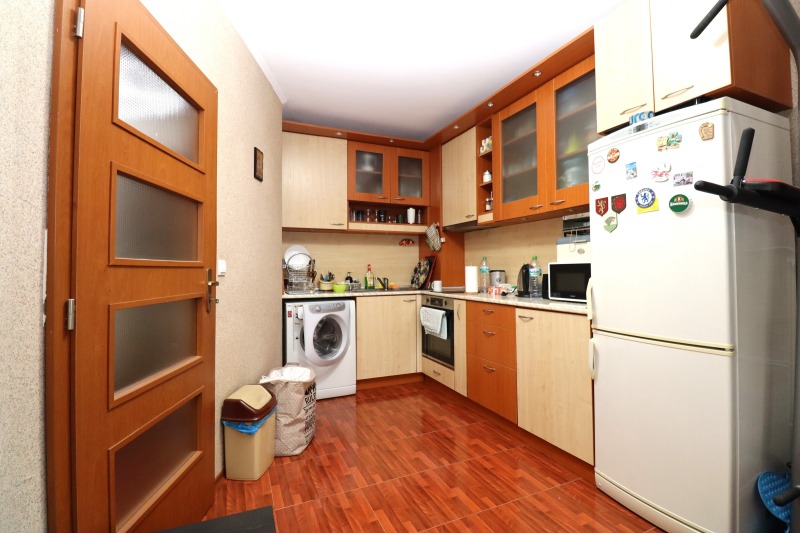 Продава  2-стаен град София , Толстой , 68 кв.м | 39126812 - изображение [2]