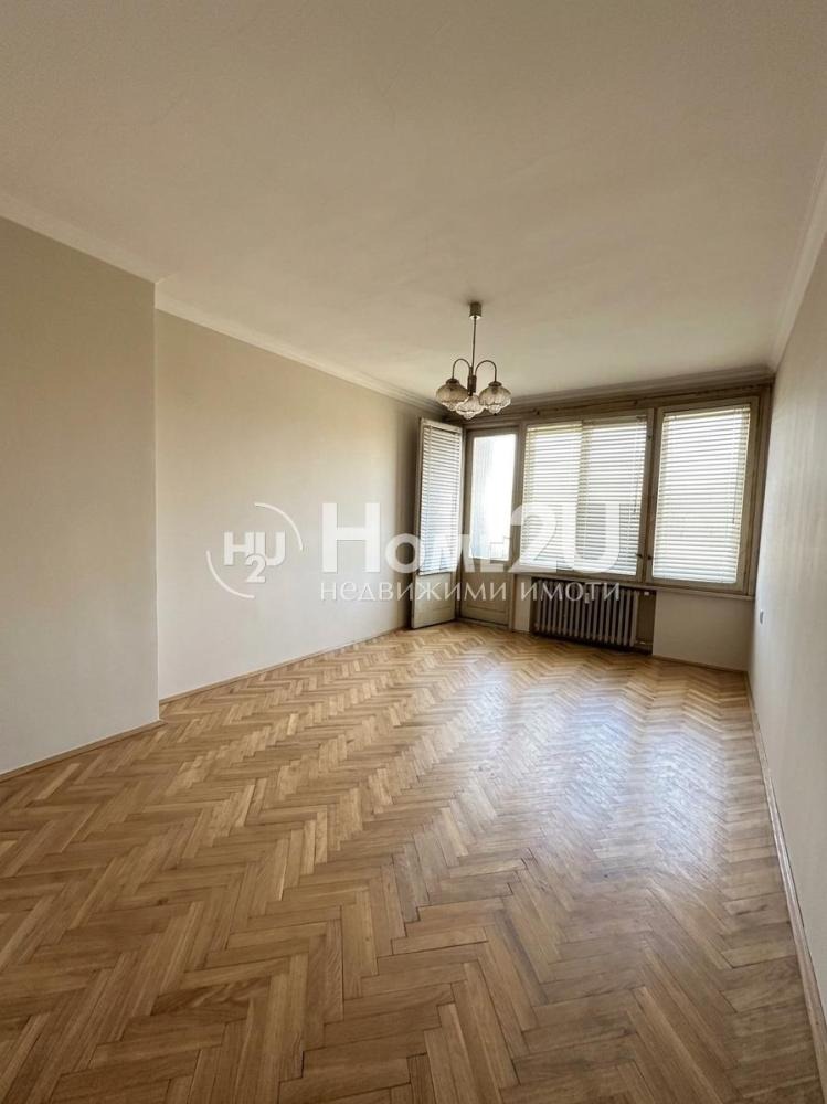 Продава 2-СТАЕН, гр. София, Изток, снимка 2 - Апартаменти - 54491972