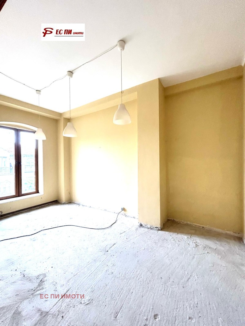 À venda  3 quartos Ruse , Centar , 165 m² | 19328119 - imagem [9]