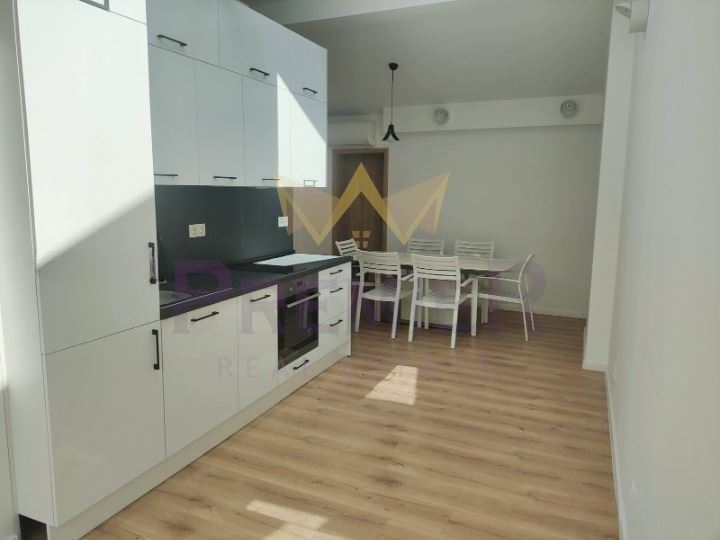 Продава 4-СТАЕН, гр. Варна, Център, снимка 2 - Апартаменти - 55536870