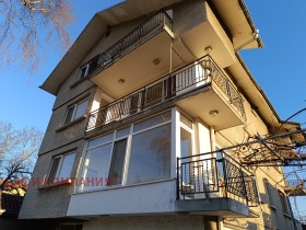 Huis Gorubljane, Sofia 1