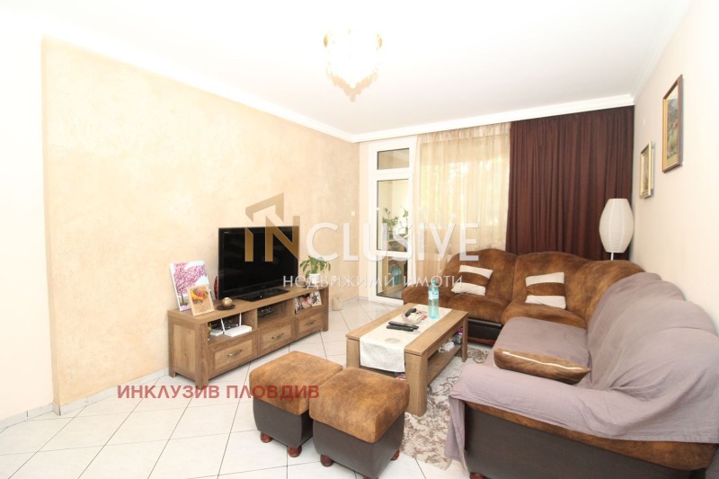 In vendita  2 camere da letto Plovdiv , Vastanicheski , 130 mq | 38671911 - Immagine [2]