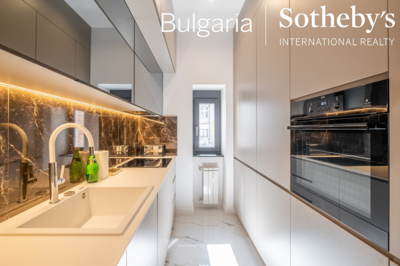 Продава 3-СТАЕН, гр. София, Център, снимка 11 - Апартаменти - 52721327