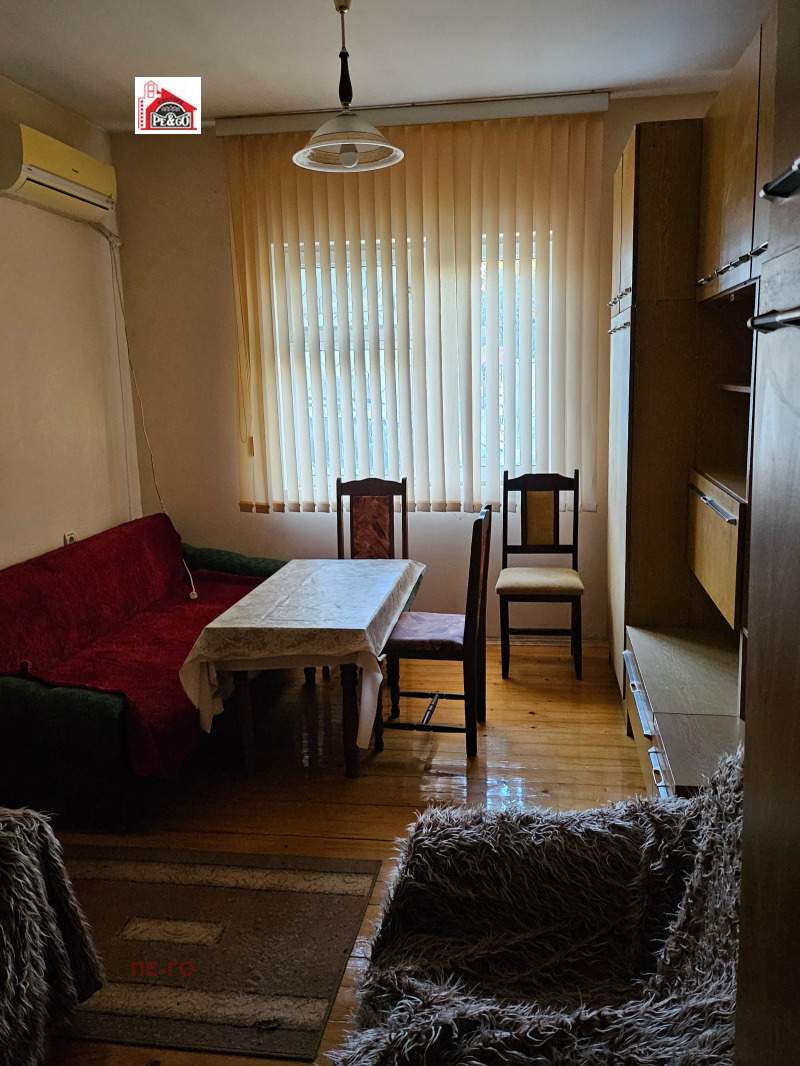 Продава КЪЩА, гр. Пазарджик, Център, снимка 13 - Къщи - 34785786