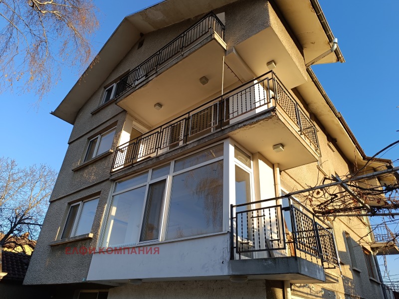 Продава  Къща град София , Горубляне , 262 кв.м | 84289102