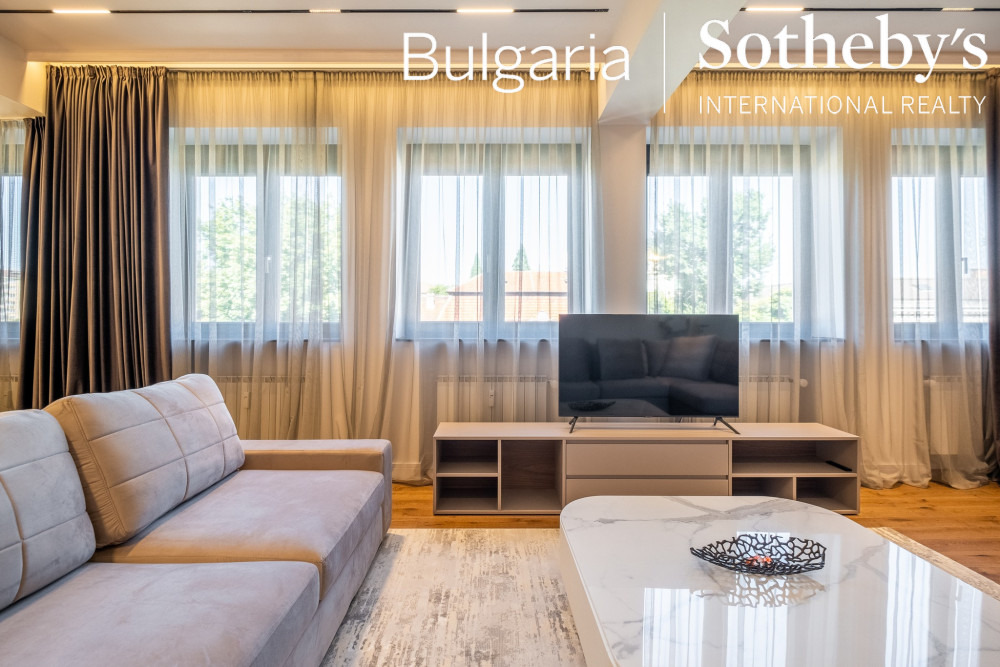 Продава 3-СТАЕН, гр. София, Център, снимка 2 - Апартаменти - 52721327