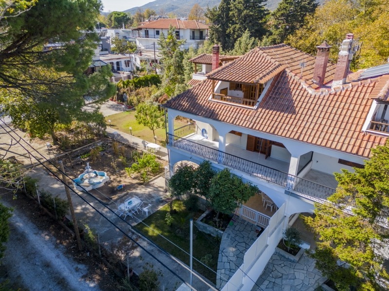 Продава КЪЩА, гр. София, Център, снимка 3 - Къщи - 54471353